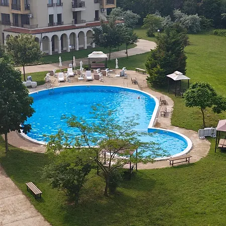 Ines - Golf Und Bulgarien *